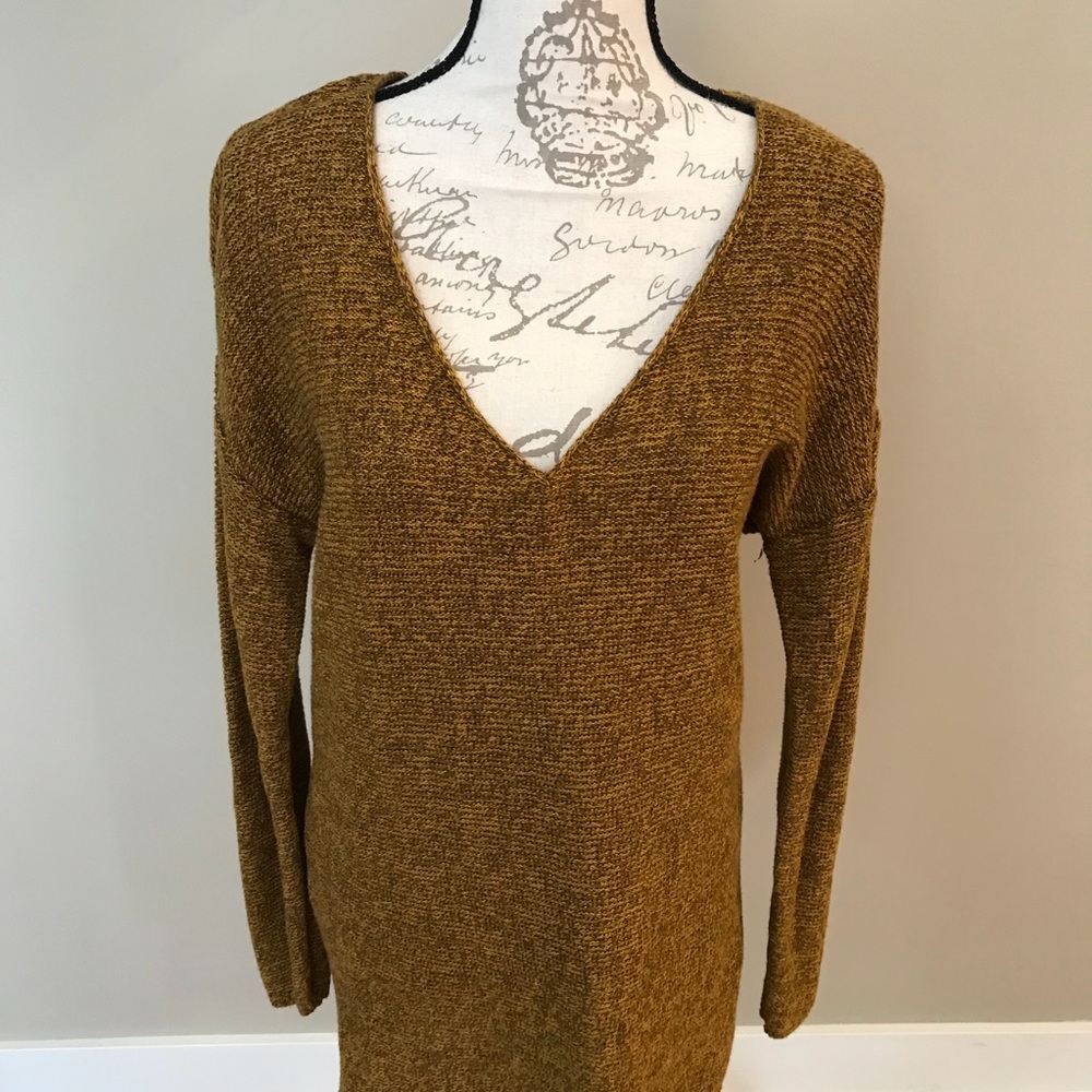 Old Navy Sweater